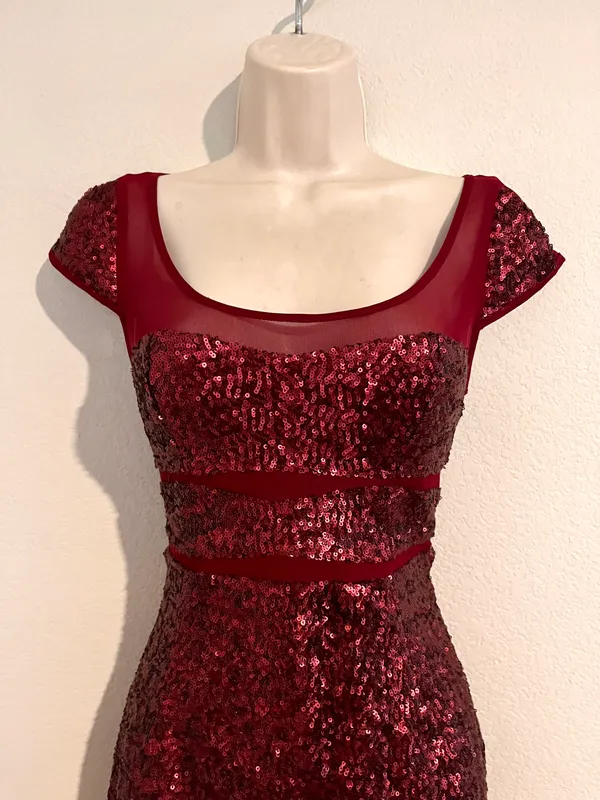 Like new sequins Betsy Johnson evening dress. Sz 2 - Image 2