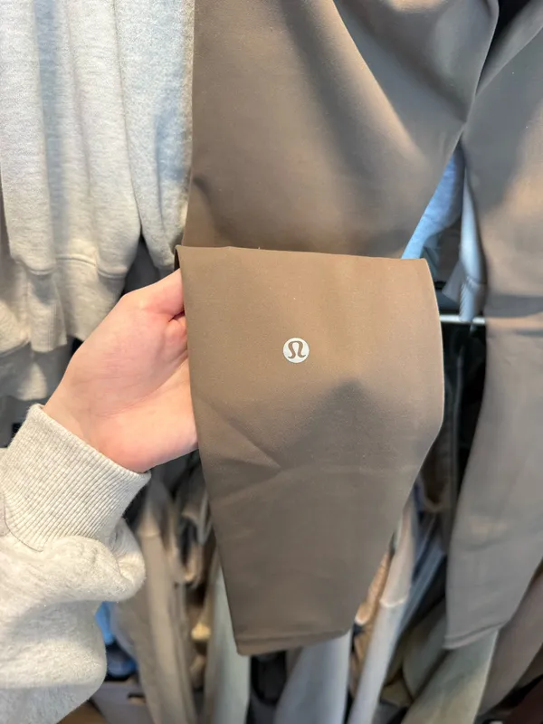 Lululemon Wunder Train Leggings 28” - Image 3