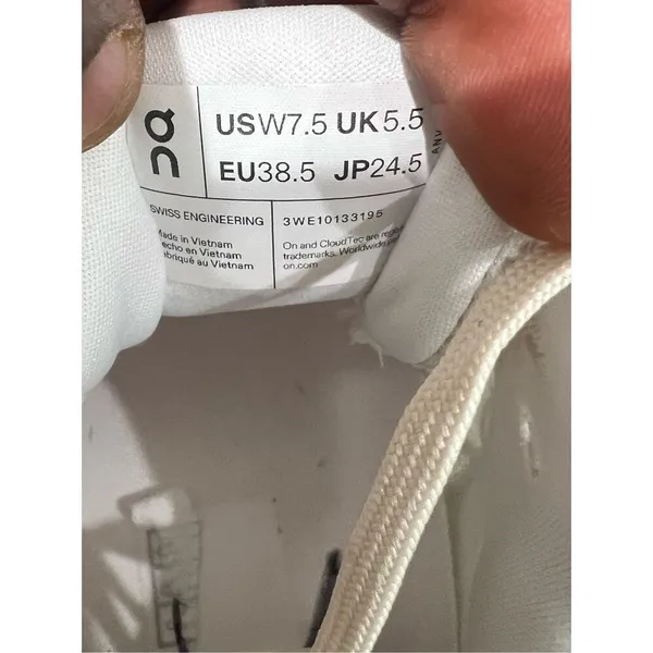 On Cloudrunner Women’s Size 7.5 White Blue Running Shoes EU 38.5 CloudTec - Image 4