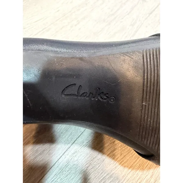 Clarks Kataleyna Sol Women's 8.5 M Black Leather Pointed Toe Ankle Boots - Image 9
