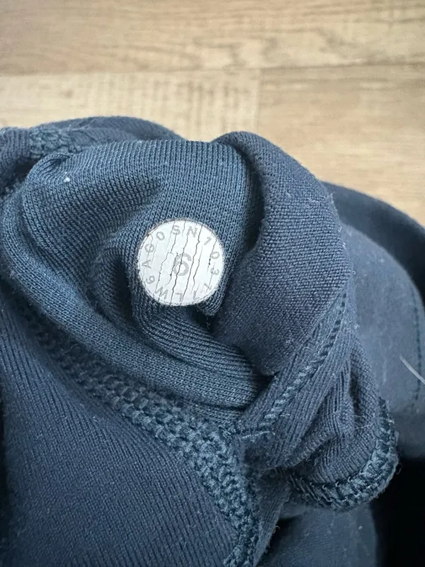 Lululemon Wunder Train High-Rise Crop 21" in Navy Sz 6 - Image 4