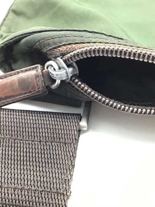 Authentic Vintage Prada Green Nylon Shoulder Bag | Serial 31 | As-Is - Image 5