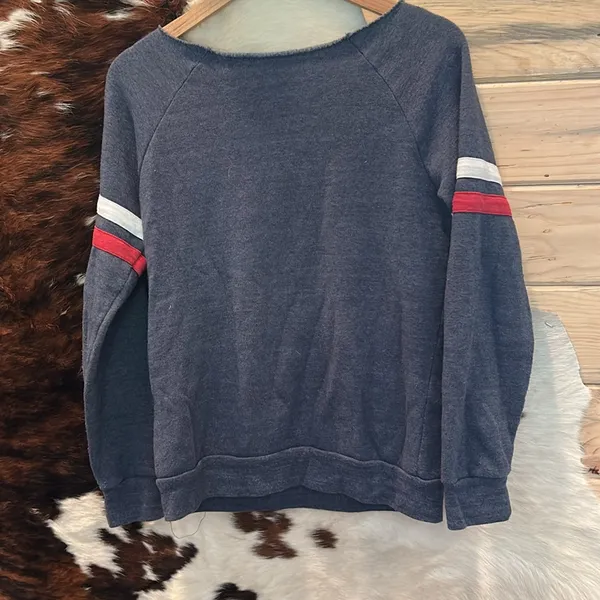 Alternative Apparel Gray Sweatshirt with Red and White Accents Size Large - Image 4