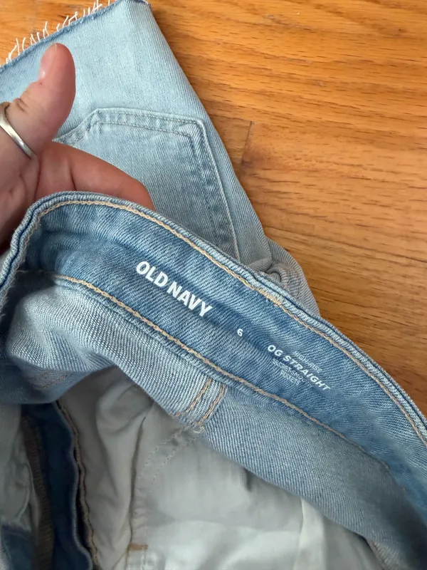 Old Navy OG Straight Jean High-Rise Shorts - Image 2