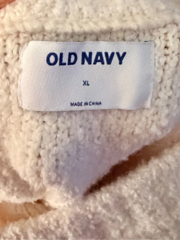 Old Navy Thick Sweater - Image 5