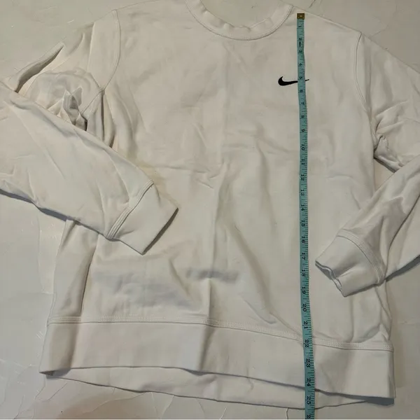White Nike Women’s Sweater Crew Neck Large Casual Preppy Athletic - Image 3