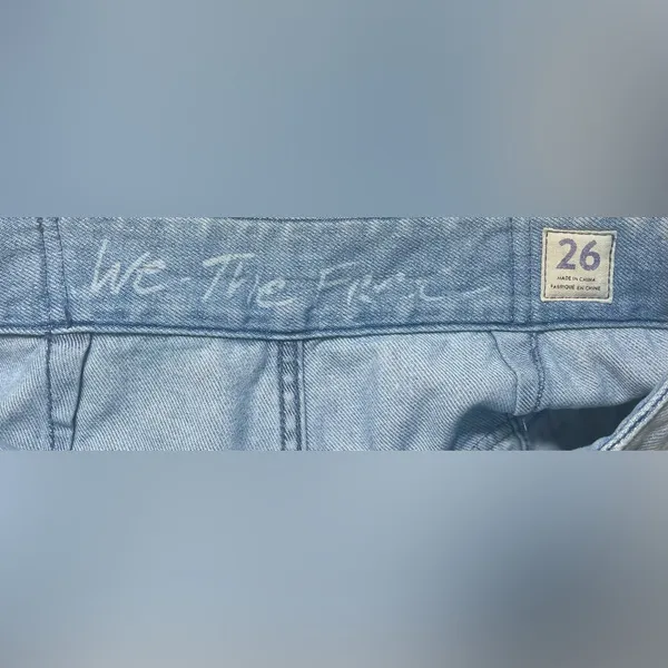 We the Free Jeans Women 26 Blue Denim Paloma Baggy Slouch Light‎ Wash Pockets - Image 3