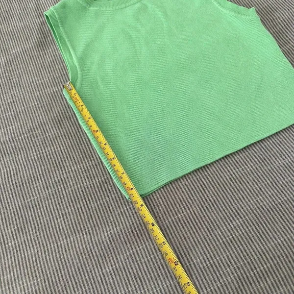 Women’s Zara Trendy Bright Crop Top Shirt Green Sz M Medium Viscose Blend - Image 4