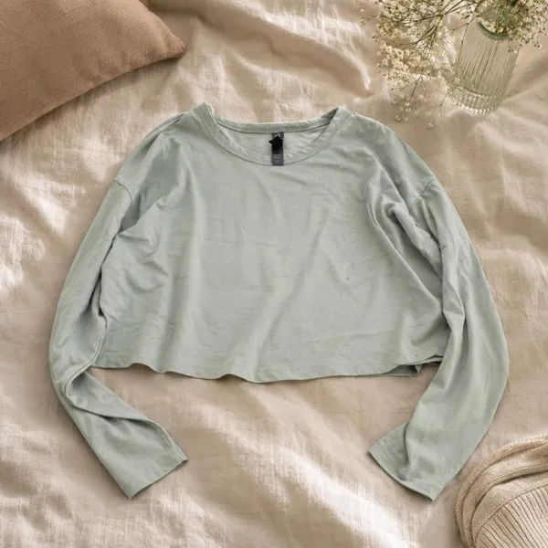 Hyphen Los Angeles Sage Green Cropped Long Sleeve Top M - Image 3