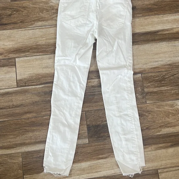 Free people white skinny ankle jeans - Image 5