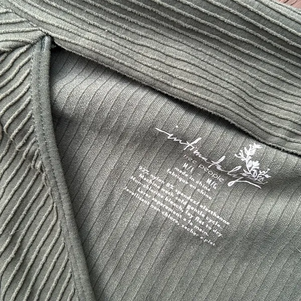 Free‎ People Green Ribbed Quarter Sleeve - Image 3