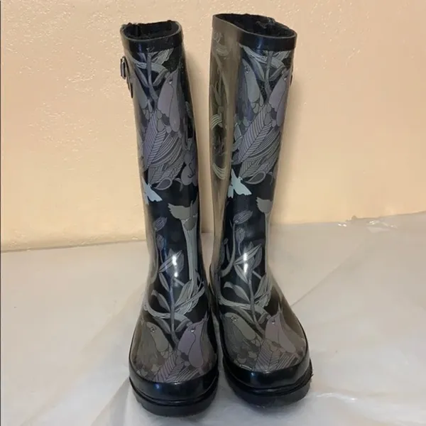 The Sak Signature Tall Rubber Rain Boots Size 6 - Image 9