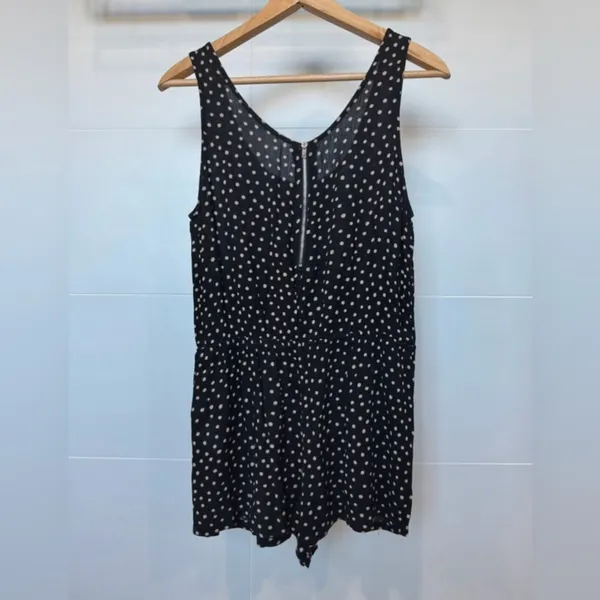 Forever 21 Black Polka Dot Romper |‎ Size Small - Image 4