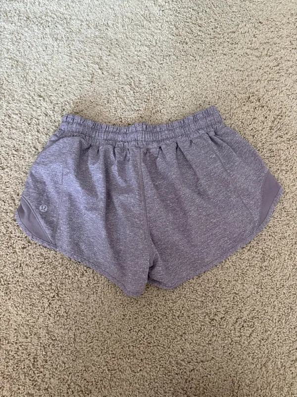 Lululemon Hotty Shorts 2.5" - Image 2