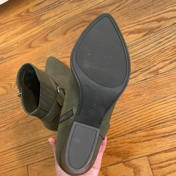 Indigo Rd ankle moto‎ booties block heel green size 7.5 - Image 10