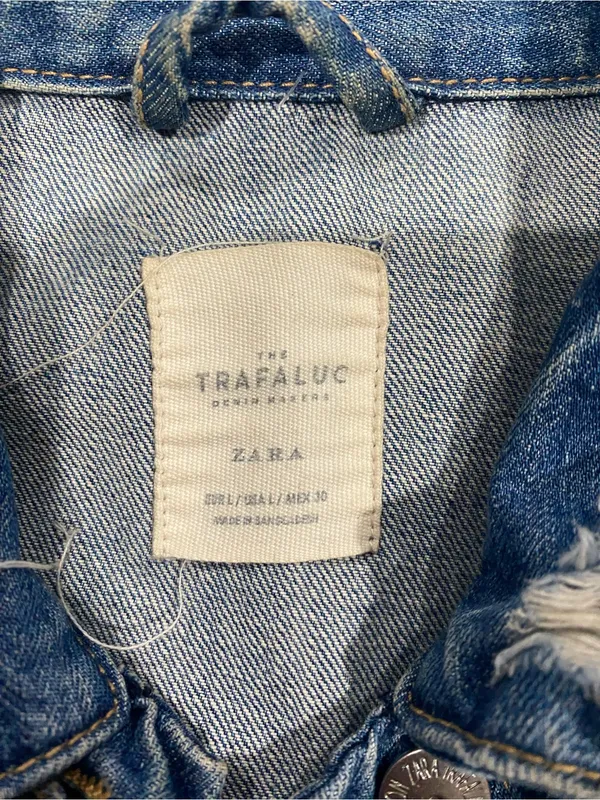 Zara Light Blue Distressed Denim Jacket with Black Fringe Detail - Image 5