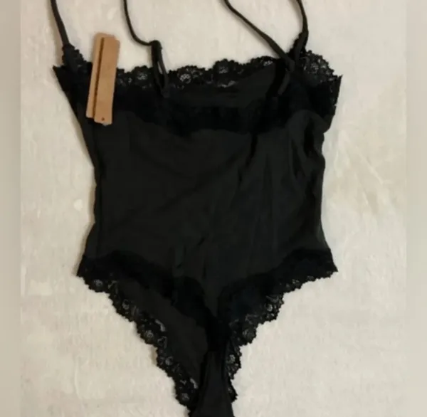 SKIMS Fits Everybody Lace Bodysuit XS - Image 6