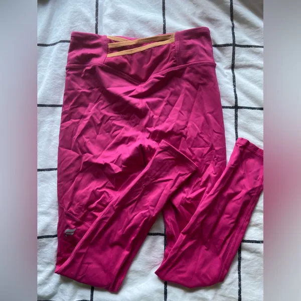Fabletics Motion365 Pink Leggings - Image 3