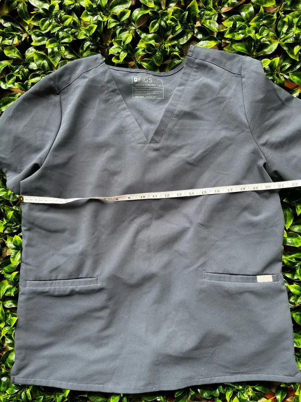 FIGS Technical Collection Scrub Top Blue size XL - Image 5