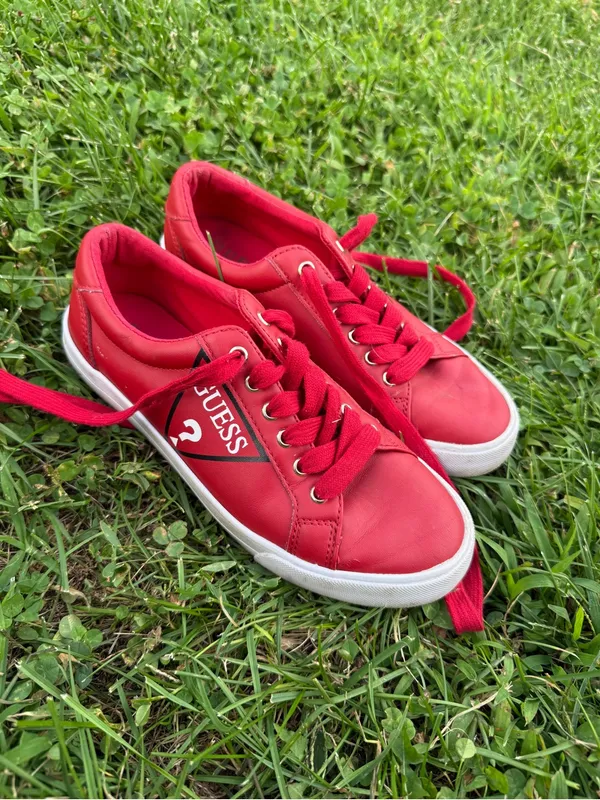 GUESS Women’s Red Logo Low Top Sneakers Size 6.5M - Image 2