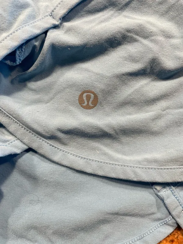 Lululemon Shorts Speed Up 2.5" - Image 3