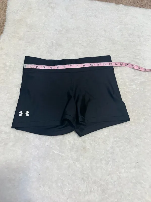 Under armour medium athletic short shorts - Image 2