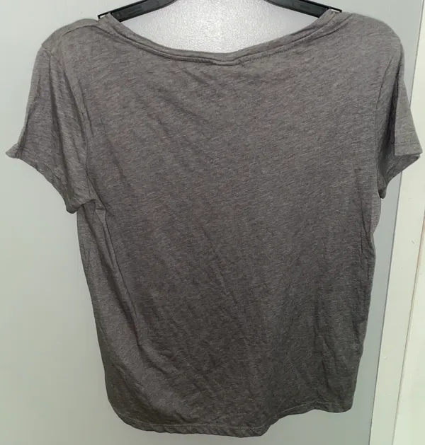 H&M Gray Tee - Image 3