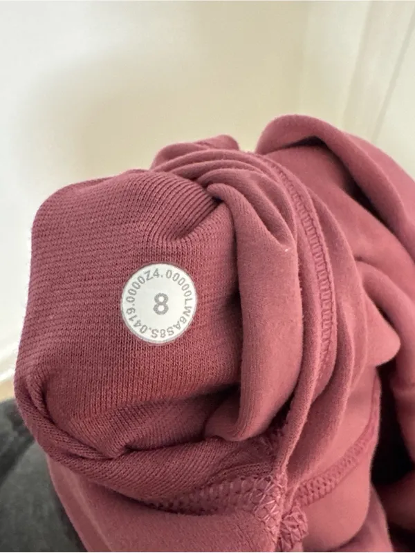 lululemon mauve-pink leggings with size dot - Image 3