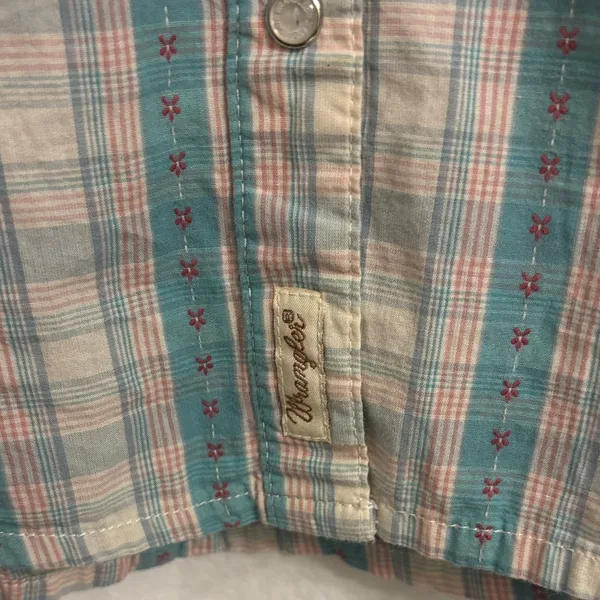 Women’s Wrangler Teal and Cream Plaid Button Down Shirt - Image 4