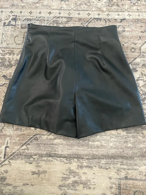 zara faux leather shorts - Image 2