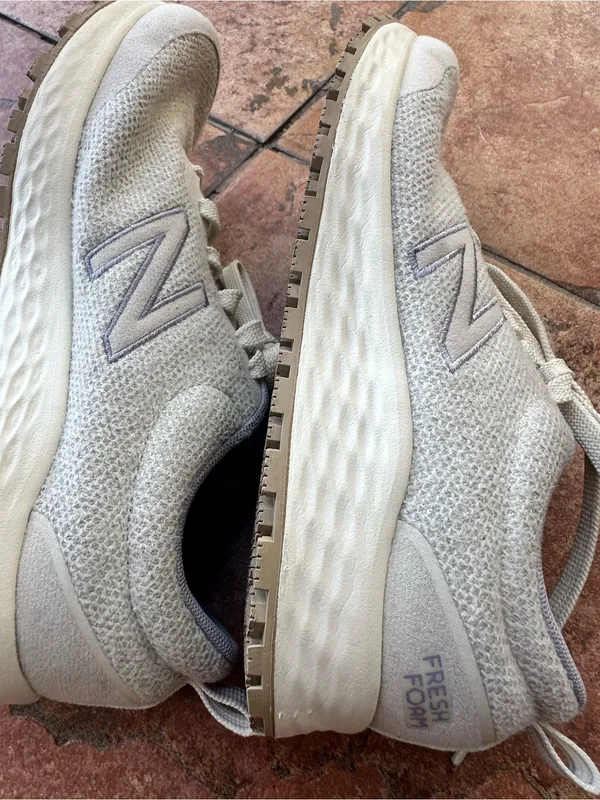 New Balance women's Knit Lace-Up Sneakers - Cream - Image 6