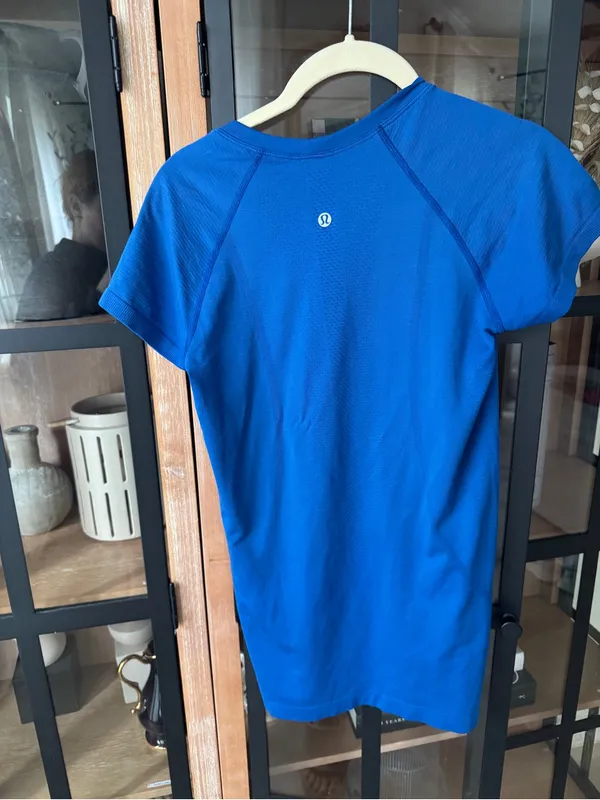 Lululemon Swiftly Tech Short Sleeve tee 2.0 Wild Bluebell cerulean workout top - Image 3