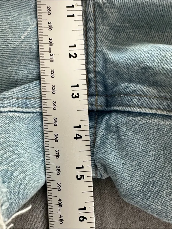 Abercrombie Curve Love High Rise Mom Jean Cutoff Shorts 33/16 Light Wash - Image 7