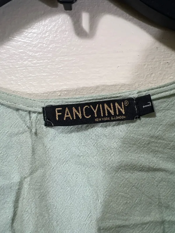 Vneck Ruffle Crop Top and Wide Leg Pants Green Size L - Image 5