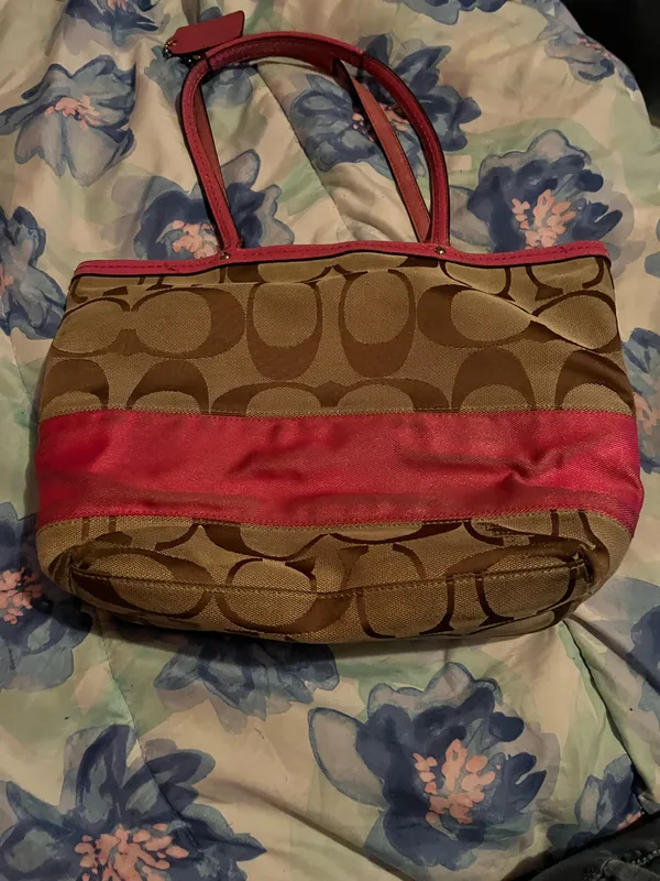 Coach Shoulder Bag - Image 3