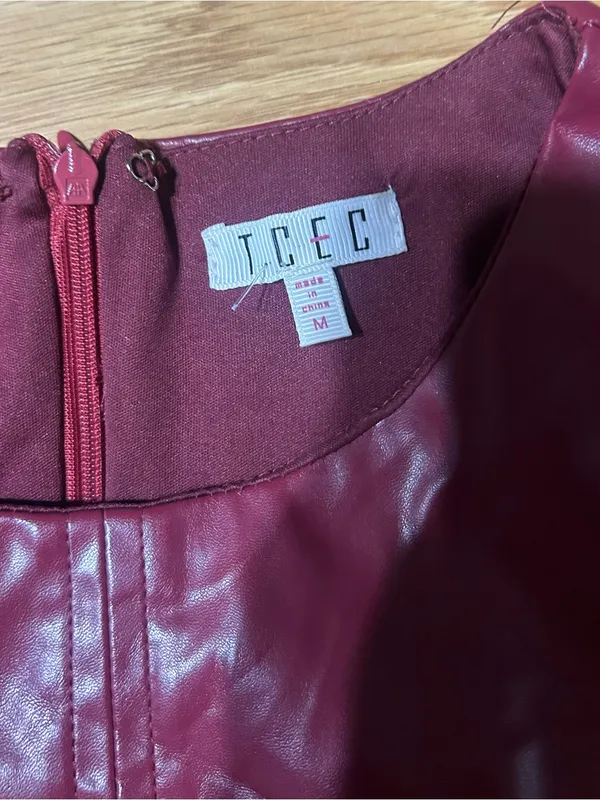 TCEC Burgundy Faux Leather Ruffle Sleeve Mini Dress Medium - Image 3