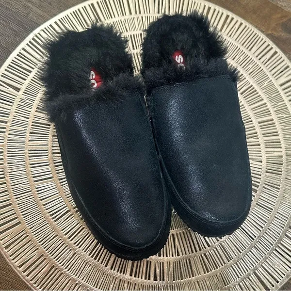 Sorel Go - Errand Run Women's Slippers Size 6 Black Leather & Faux‎ Fur EUC - Image 4