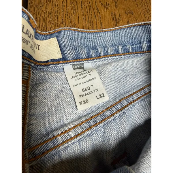 Levi's 550 Cut Off Vintage Denim Shorts W36 Relaxed Fit - Image 3