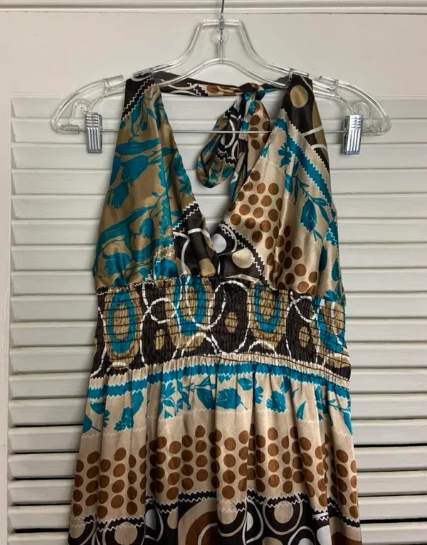 1950s 16/18 handmade silky printed halter dress - Image 5