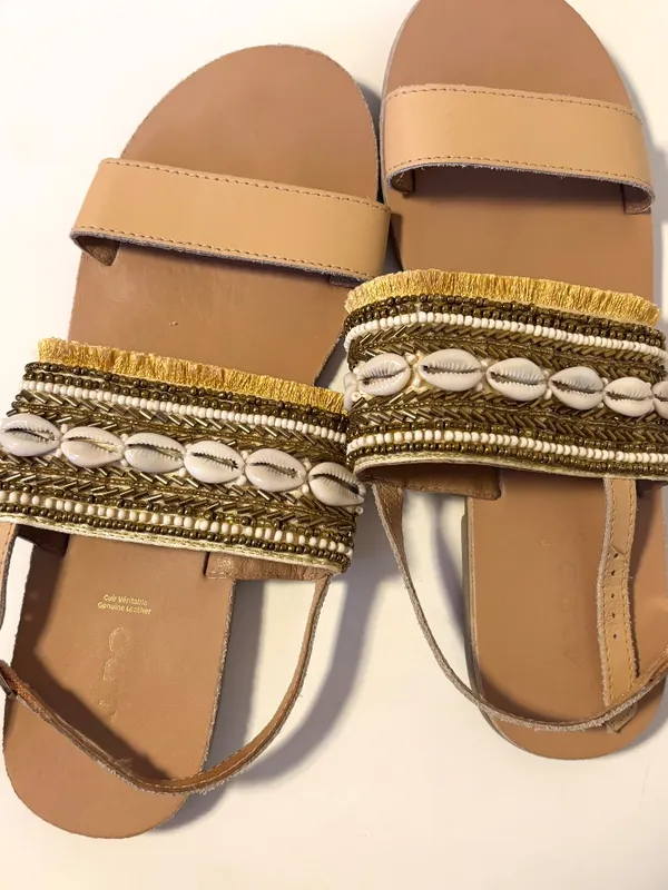 Aldo Beaded Embellished Shell Fringe Leather Flat Sandals Tan Gold Womens Size 9 - Image 3
