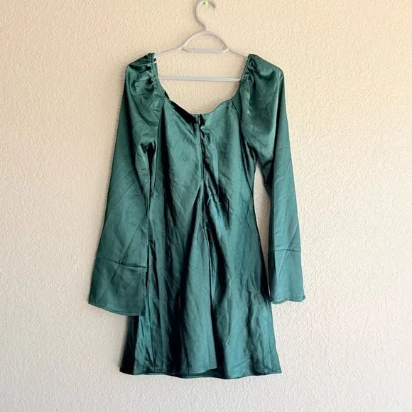 NEW Lulus Sensational Fate Emerald Green Satin Cowl Neck Mini Dress Sz Small - Image 11