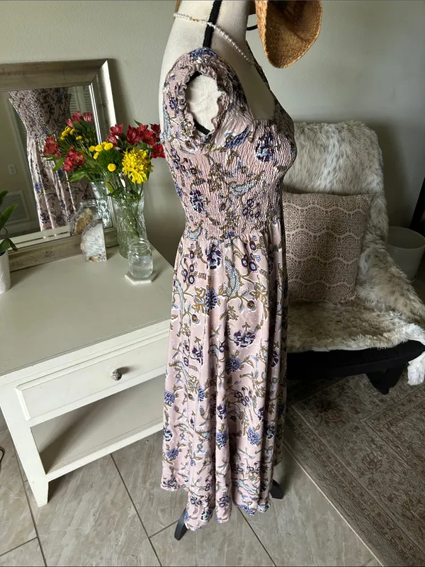 Angie Aawari nude blush, BoHo floral smocked maxi dress small - Image 7