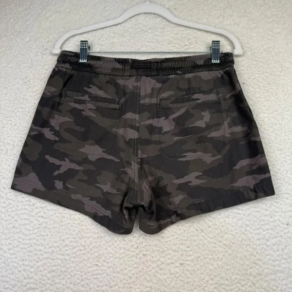 Athleta Camo Farallon Shorts‎ Womens 4 Gray Black Camouflage Drawstring Cotton - Image 2