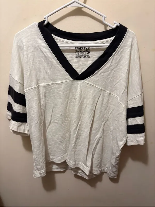 Faherty Sunwashed Slub organic cotton varsity tee XL black/ white - Image 3
