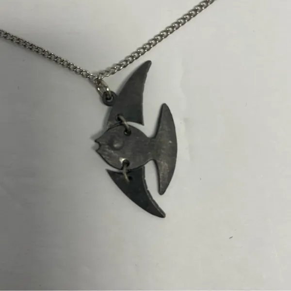 Angelfish Necklace Silver Pewter Toned Vintage - Image 6