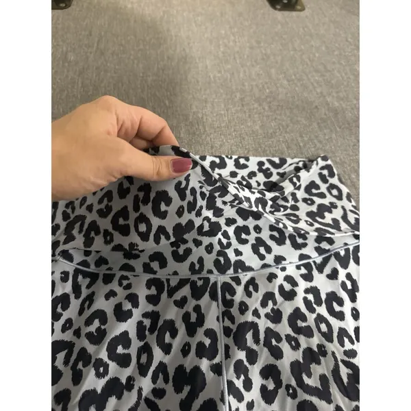 Aerie Offline Women's Real Me Leopard Crossover 7/8 Leggings High Rise Sz L - Image 7