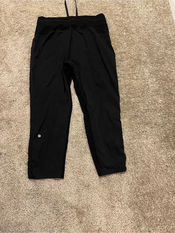 Lululemon Dance studio mid rise crop 25” black 10 - Image 6