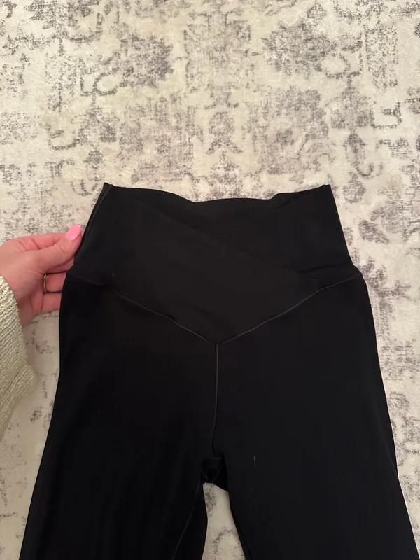 Aerie Crossover Leggings - Image 2