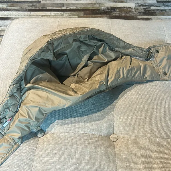 Burberry Tan Quilted Detachable Hood for Jacket Replacement - Image 8