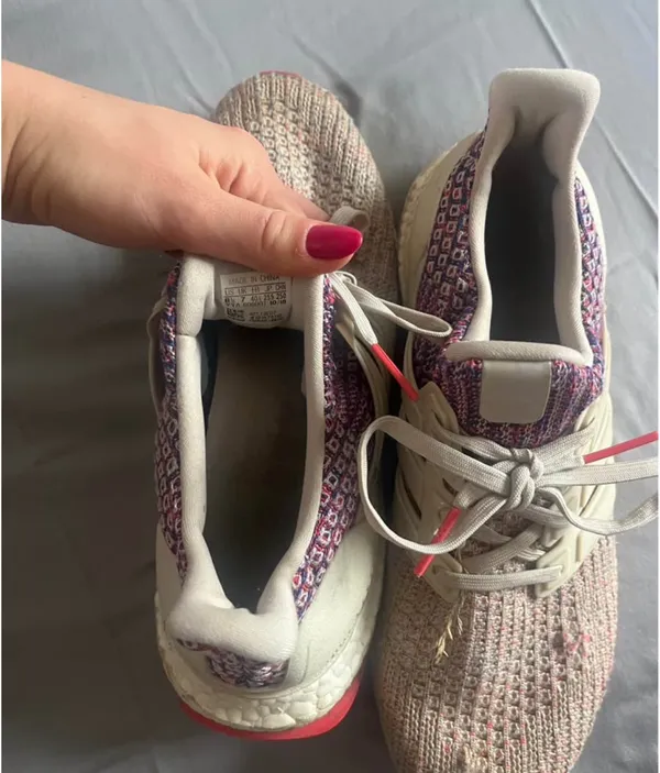Adidas Ultra Boost 2020 sneakers in cream and pink with purple and red geometric pattern on the heel #ultraboost #running - Image 2